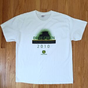 John Deere Tshirt Men XL White Green Tractor Logo Outdoor Farm Casual Retro 2010